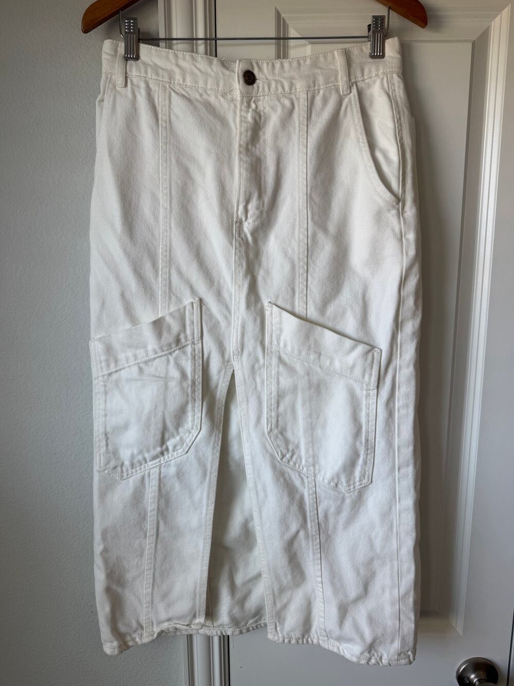 Zara Women's Medium White Denim Midi/Column Skirt - Small Flaw